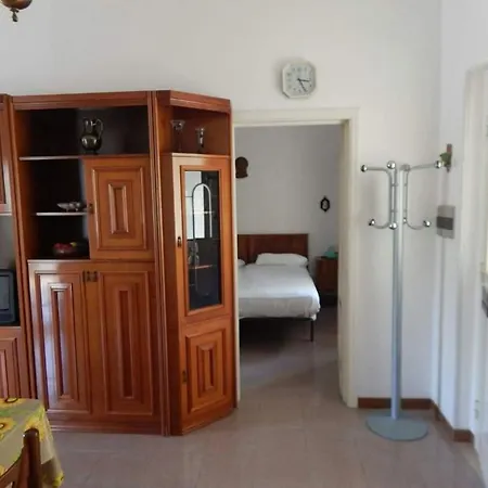Casa In Via Buca Carbonaio * San Menaio