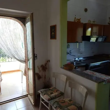 Casa In Via Buca Carbonaio Apartment San Menaio