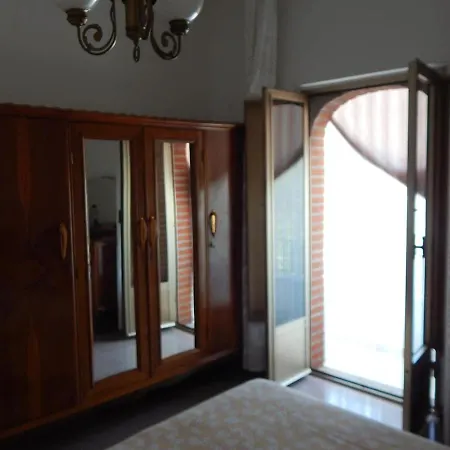 Apartment Casa In Via Buca Carbonaio San Menaio