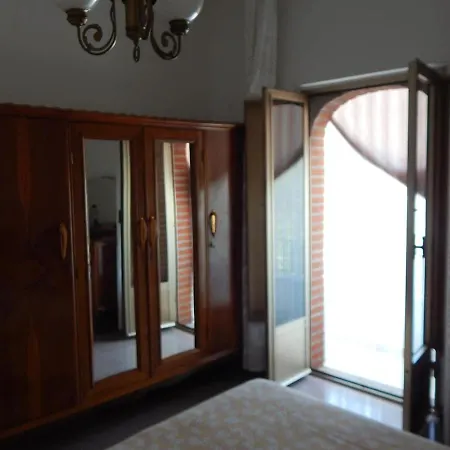Lejlighed Casa In Via Buca Carbonaio San Menaio